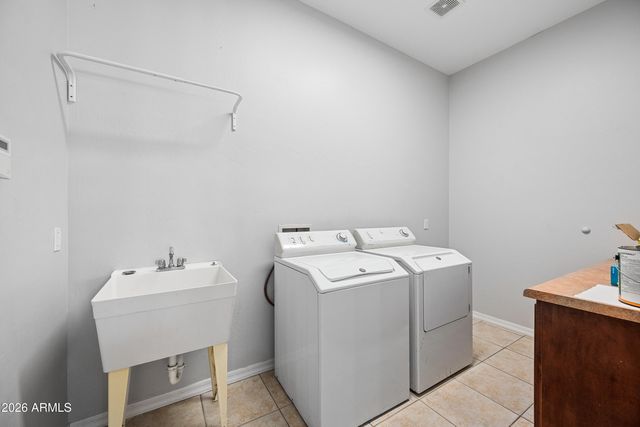 3002 N 50th Street, Phoenix, AZ 85018