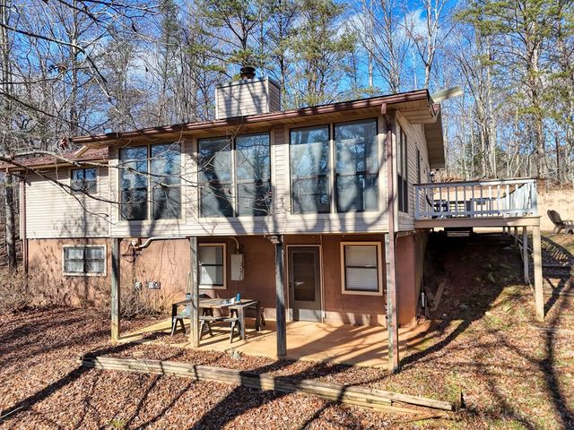 131 Hickory Ridge Circle, Hayesville, NC 28904