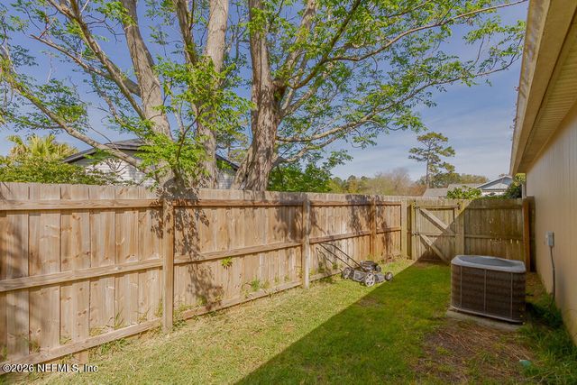 13293 CURRITUCK Drive N, Jacksonville, FL 32225