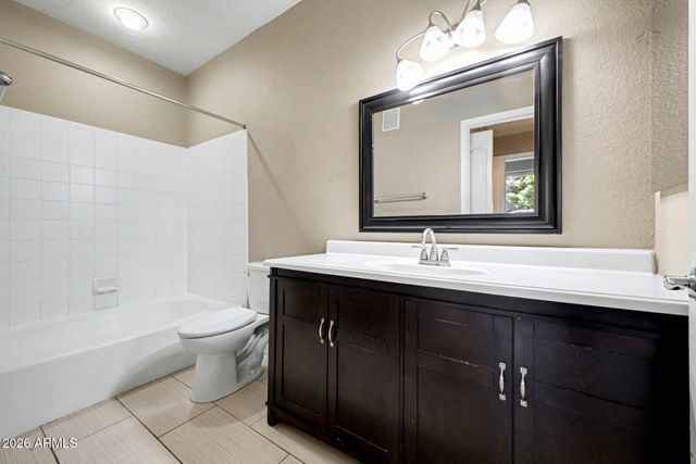 2929 W YORKSHIRE Drive 1110, Phoenix, AZ 85027