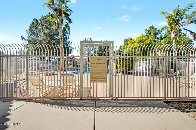 2929 W YORKSHIRE Drive 1110, Phoenix, AZ 85027