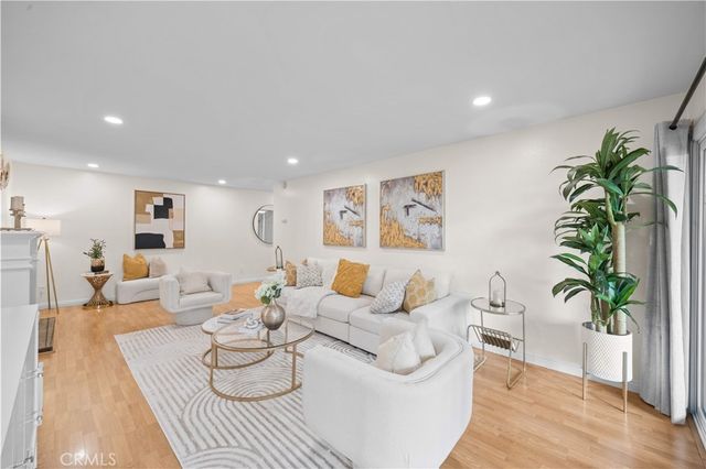 1720 Mission Street 18, South Pasadena, CA 91030