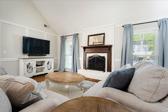 2187 CUMBERNAULD CIR, Germantown, TN 38139