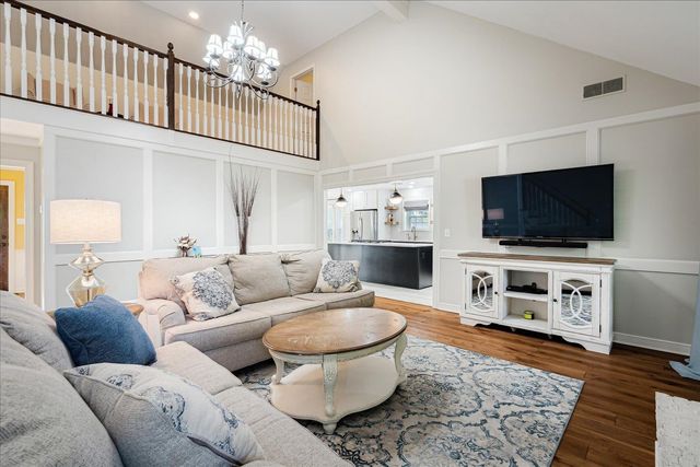 2187 CUMBERNAULD CIR, Germantown, TN 38139