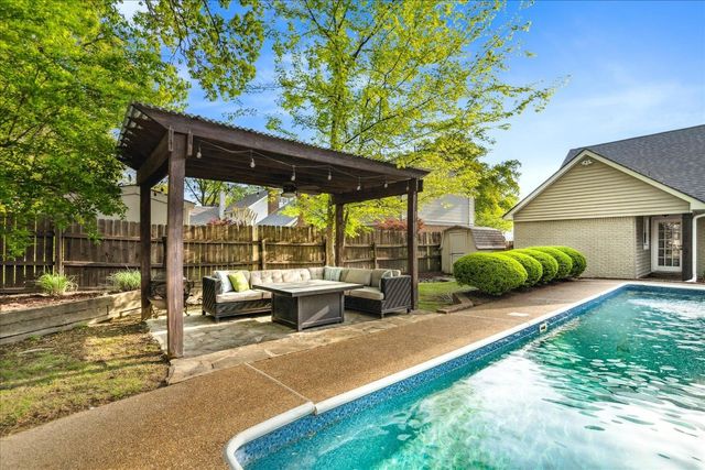 2187 CUMBERNAULD CIR, Germantown, TN 38139