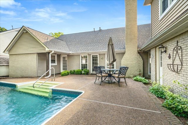 2187 CUMBERNAULD CIR, Germantown, TN 38139