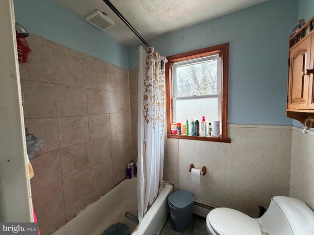 1019 WINDER DR, Bristol, PA 19007