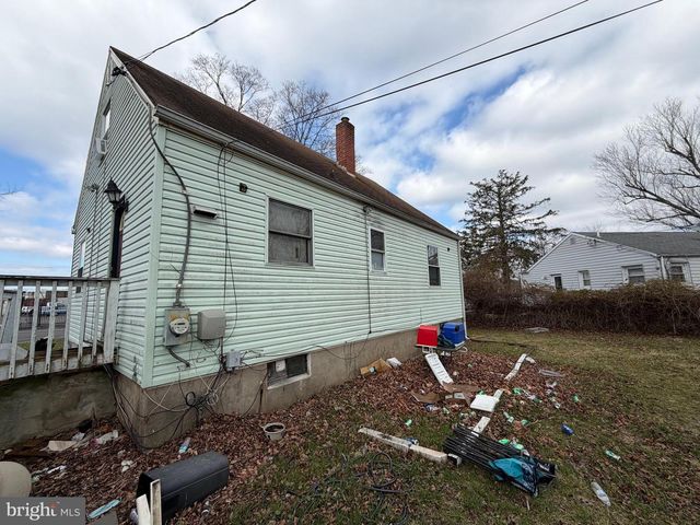 1019 WINDER DR, Bristol, PA 19007