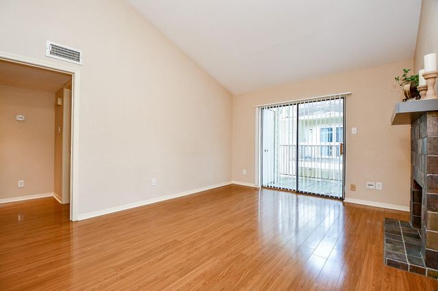 3500 Tangle Brush Drive 14, The Woodlands, TX 77381