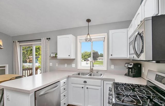 483 Sunbrook Street Se, Gaines Twp, MI 49508