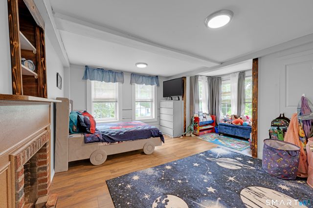 276 Washington Street, Norwich, CT 06360