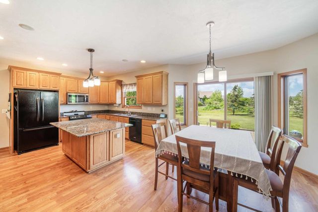 W5071 Cherrywood COURT, Sherwood, WI 54169