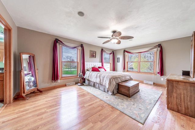 W5071 Cherrywood COURT, Sherwood, WI 54169