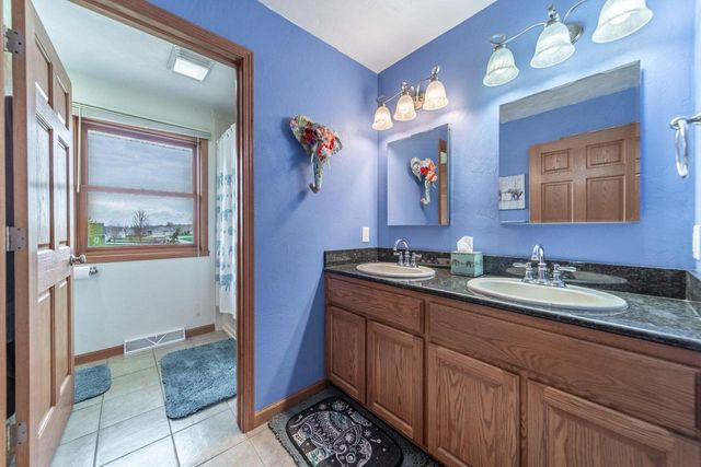 W5071 Cherrywood COURT, Sherwood, WI 54169