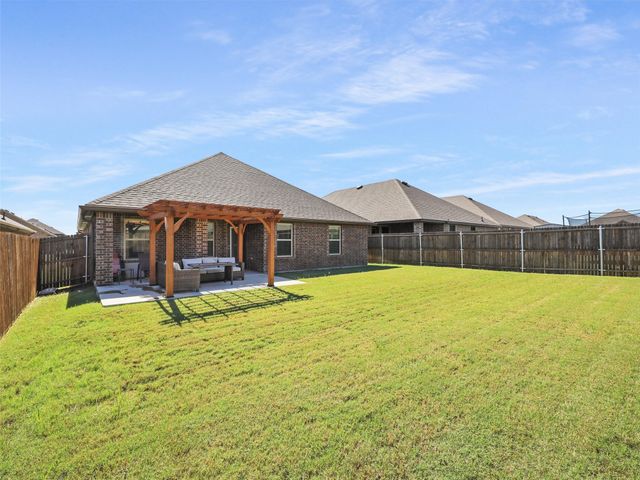 310 Hollow Branch Drive, Royse City, TX 75189