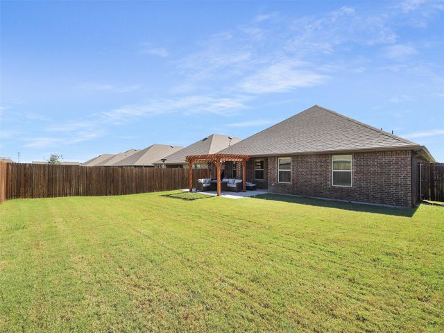 310 Hollow Branch Drive, Royse City, TX 75189