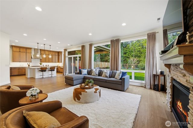 1291 247th Place NE, Sammamish, WA 98074