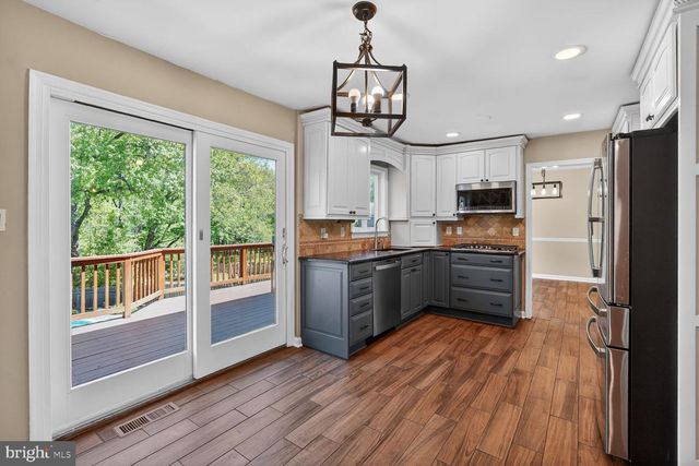 16929 BRIARDALE RD, Rockville, MD 20855
