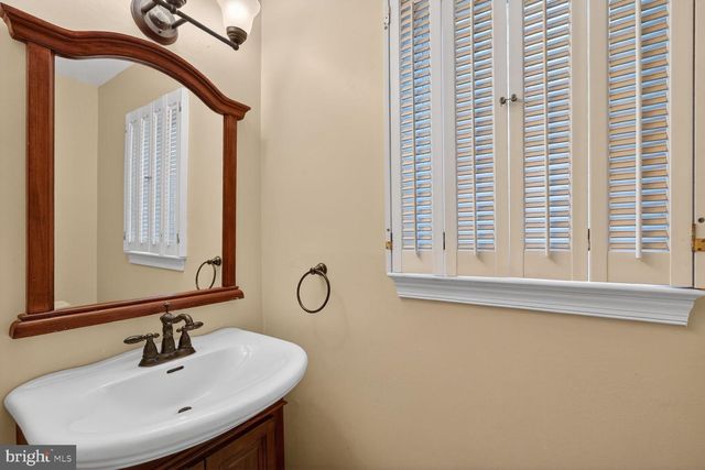 16929 BRIARDALE RD, Rockville, MD 20855