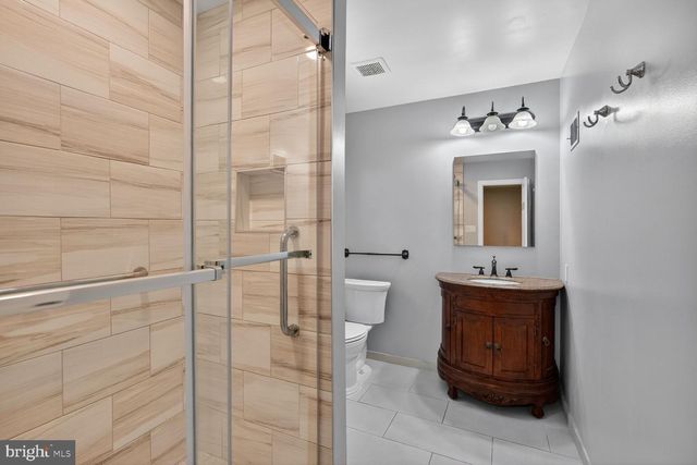 16929 BRIARDALE RD, Rockville, MD 20855