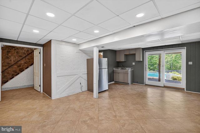 16929 BRIARDALE RD, Rockville, MD 20855