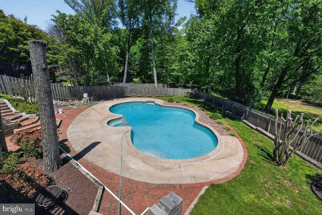 16929 BRIARDALE RD, Rockville, MD 20855