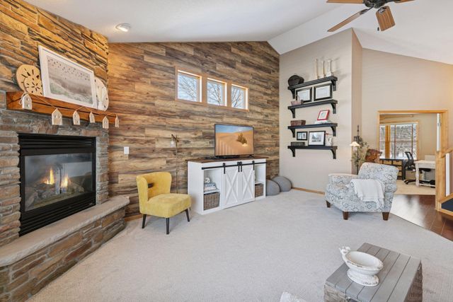 1406 Oconnell Drive, Hastings, MN 55033