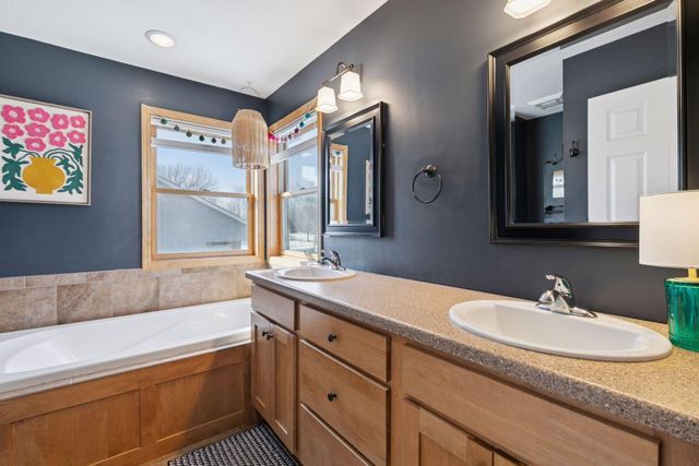 1406 Oconnell Drive, Hastings, MN 55033