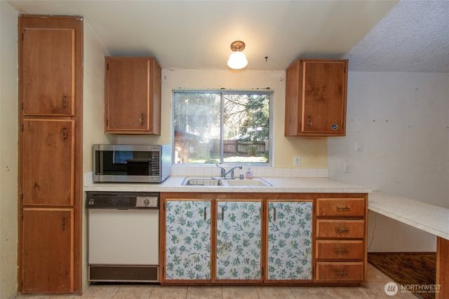 114 S ALDER Lane, Port Angeles, WA 98362