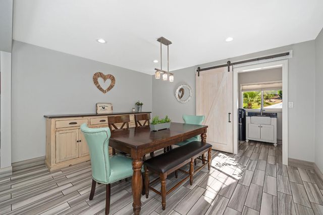 3903 Peach Dr, Loomis, CA 95650