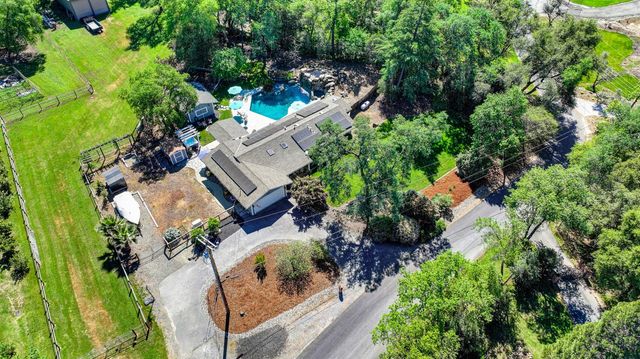 3903 Peach Dr, Loomis, CA 95650