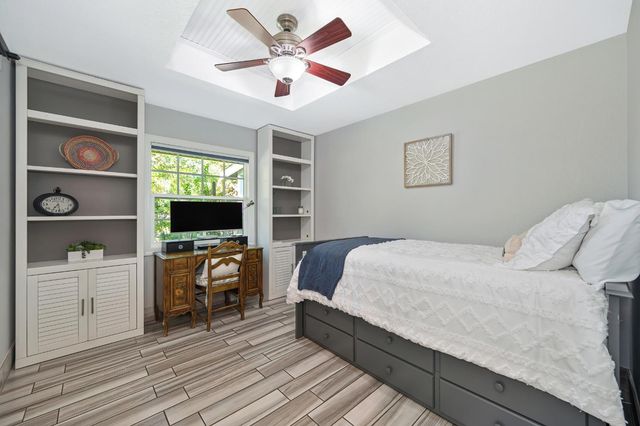 3903 Peach Dr, Loomis, CA 95650