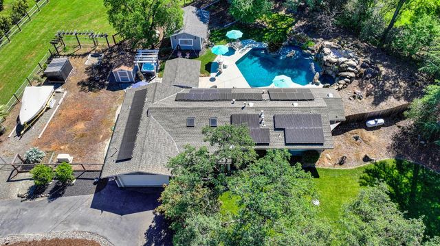 3903 Peach Dr, Loomis, CA 95650