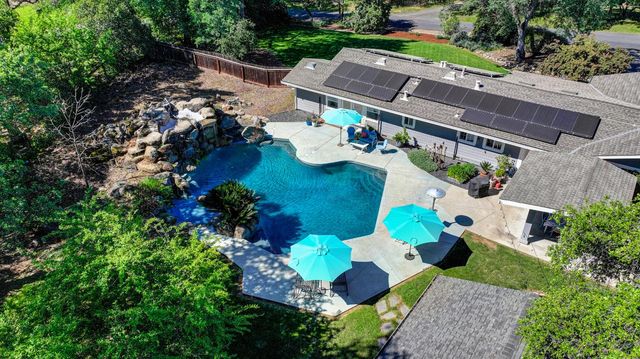 3903 Peach Dr, Loomis, CA 95650