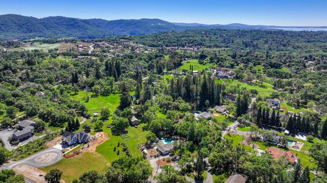 3903 Peach Dr, Loomis, CA 95650