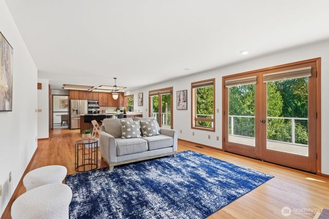 10020 178th Avenue SE, Renton, WA 98059