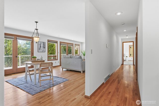 10020 178th Avenue SE, Renton, WA 98059