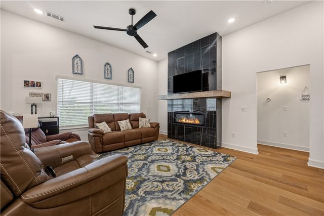 1110 Whistler Street, Bentonville, AR 72713
