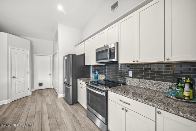 2385 COOL SPRINGS Drive N, Jacksonville, FL 32246