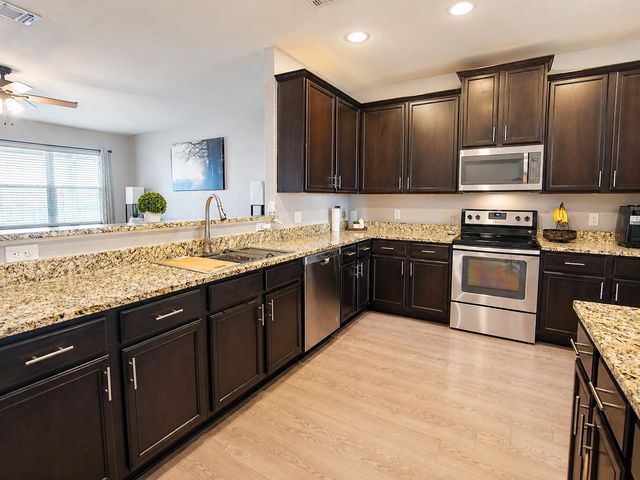 373 Azalea WAY, New Braunfels, TX 78132