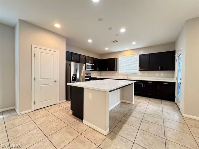 83 Greenpoint View Street, Las Vegas, NV 89148