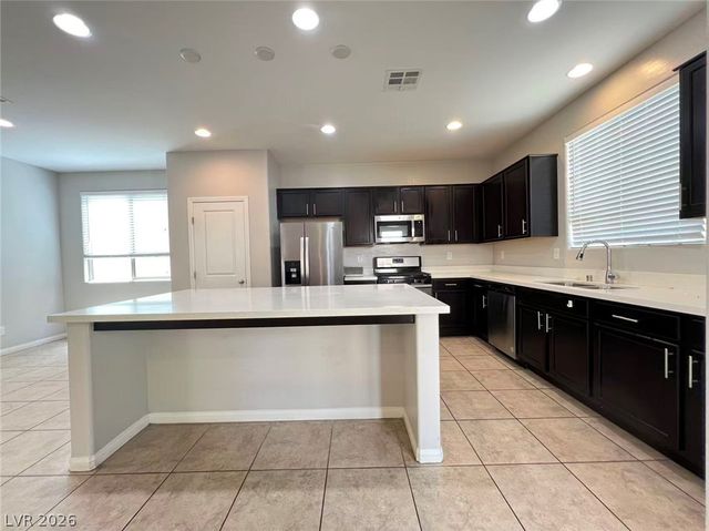 83 Greenpoint View Street, Las Vegas, NV 89148