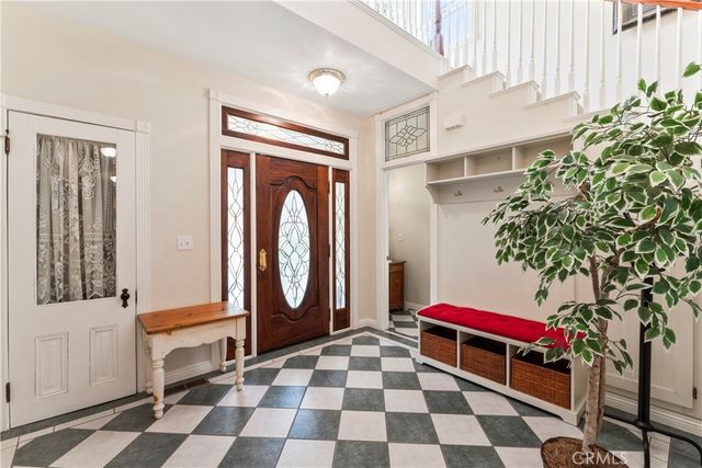 27601 Cedarwood Drive, Lake Arrowhead, CA 92352