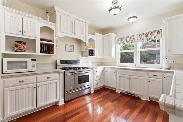 27601 Cedarwood Drive, Lake Arrowhead, CA 92352