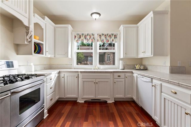 27601 Cedarwood Drive, Lake Arrowhead, CA 92352