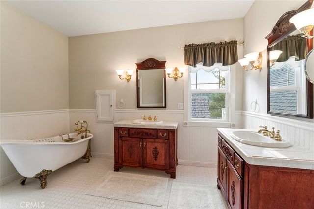 27601 Cedarwood Drive, Lake Arrowhead, CA 92352