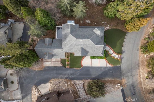 27601 Cedarwood Drive, Lake Arrowhead, CA 92352