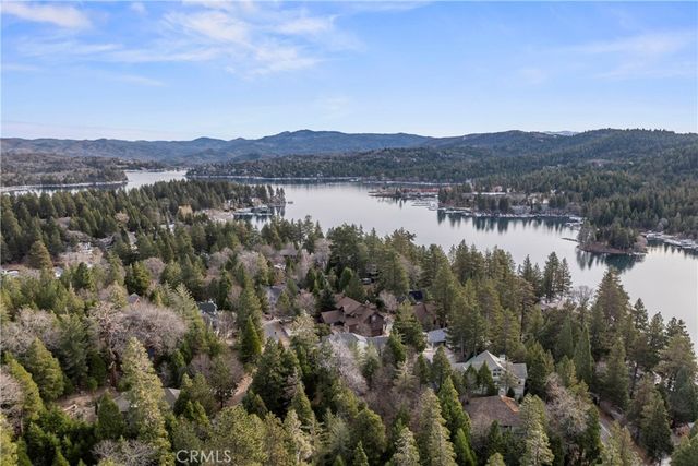 27601 Cedarwood Drive, Lake Arrowhead, CA 92352