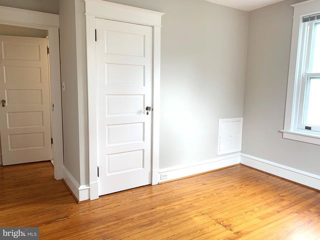 2413 W 16TH ST, Wilmington, DE 19806
