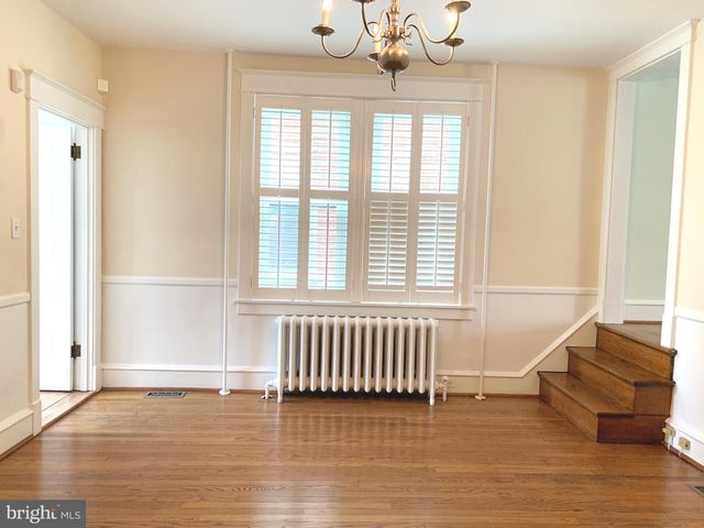 2413 W 16TH ST, Wilmington, DE 19806